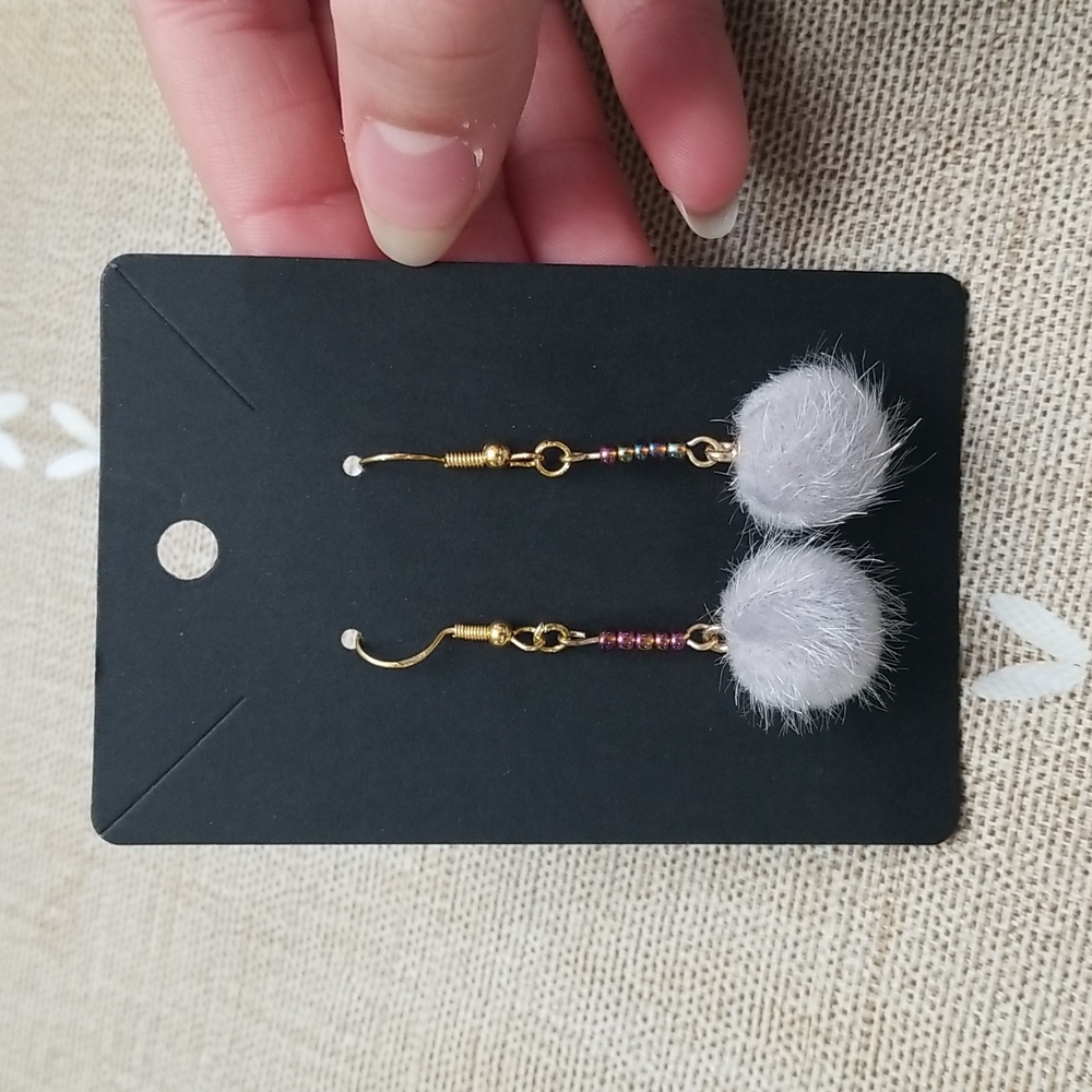 Pom-pom Earrings.